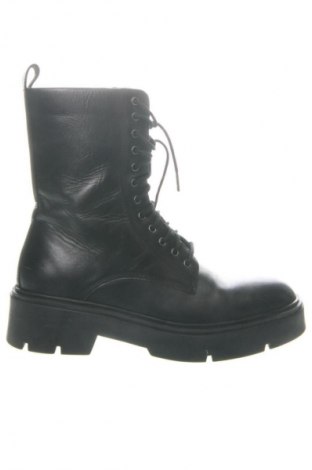 Γυναικεία μποτάκια Lawrence Grey, Μέγεθος 39, Χρώμα Μαύρο, Τιμή 110,44 €