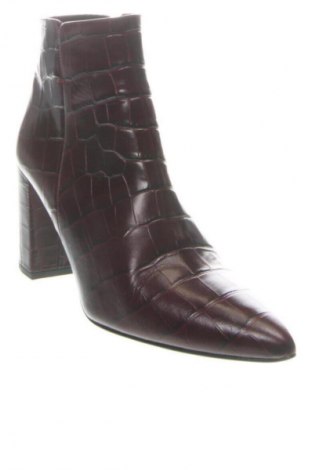 Damskie botki Lloyd, Rozmiar 40, Kolor Czerwony, Cena 873,43 zł