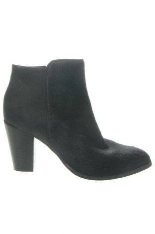 Γυναικεία μποτάκια Mango, Μέγεθος 38, Χρώμα Μαύρο, Τιμή 64,92 €