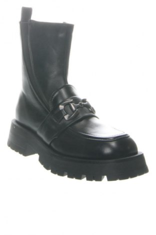 Дамски боти NEWD. Tamaris, Размер 39, Цвят Черен, Цена 107,37 €