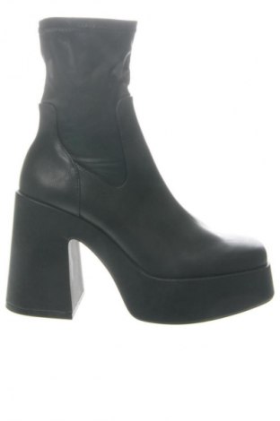 Γυναικεία μποτάκια Pull&Bear, Μέγεθος 38, Χρώμα Μαύρο, Τιμή 39,00 €