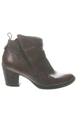 Γυναικεία μποτάκια Rockport, Μέγεθος 39, Χρώμα Καφέ, Τιμή 72,00 €