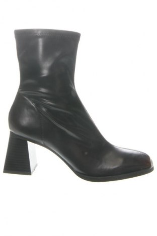 Дамски боти Stradivarius, Размер 38, Цвят Кафяв, Цена 39,32 €