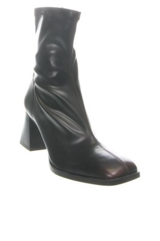 Дамски боти Stradivarius, Размер 38, Цвят Кафяв, Цена 39,32 €