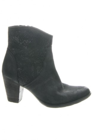 Дамски боти Tamaris, Размер 38, Цвят Черен, Цена 24,54 €