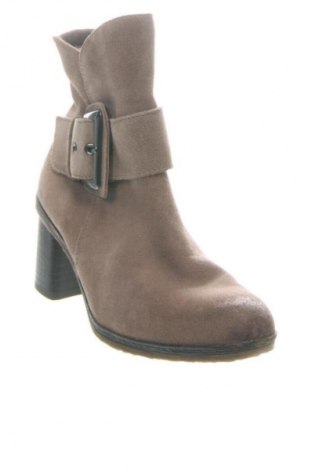 Дамски боти Tamaris, Размер 36, Цвят Кафяв, Цена 26,58 €