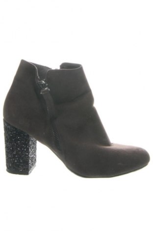 Γυναικεία μποτάκια Unbranded, Μέγεθος 39, Χρώμα Καφέ, Τιμή 19,99 €