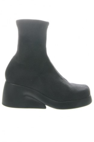 Γυναικεία μποτάκια Unbranded, Μέγεθος 36, Χρώμα Μαύρο, Τιμή 46,63 €