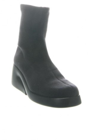 Γυναικεία μποτάκια Unbranded, Μέγεθος 36, Χρώμα Μαύρο, Τιμή 46,63 €