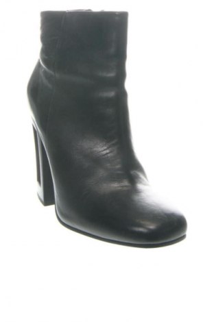 Damskie botki Vic Matié, Rozmiar 39, Kolor Czarny, Cena 620,51 zł