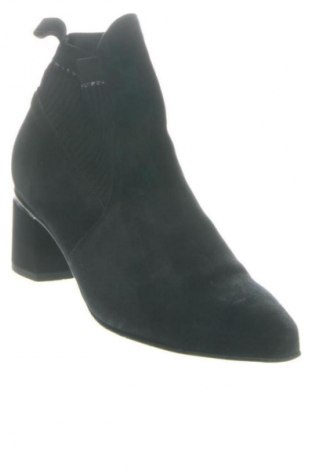 Damskie botki Wojas, Rozmiar 39, Kolor Czarny, Cena 319,99 zł