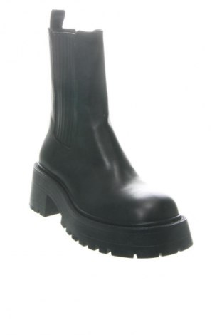 Γυναικείες μπότες Pull&Bear, Μέγεθος 37, Χρώμα Μαύρο, Τιμή 39,00 €