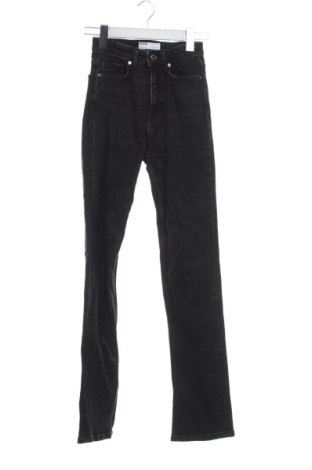 Női farmernadrág Bershka, Méret XXS, Szín Fekete, Ár 5 119 Ft