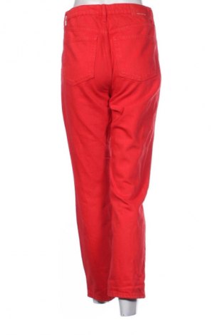 Damskie jeansy Bershka, Rozmiar S, Kolor Czerwony, Cena 128,60 zł