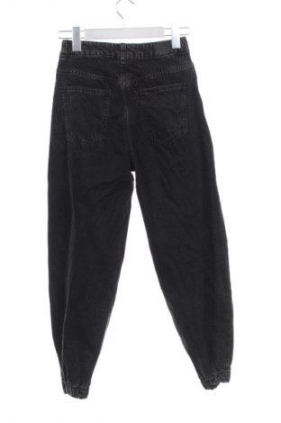 Dámské džíny  Bershka, Velikost XXS, Barva Černá, Cena  249,00 Kč