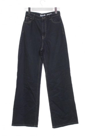 Γυναικείο Τζίν Bershka, Μέγεθος XS, Χρώμα Μπλέ, Τιμή 11,99 €