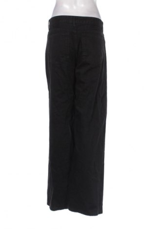 Dámske džínsy  Bershka, Veľkosť L, Farba Čierna, Cena  17,95 €