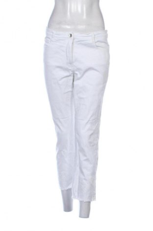 Damen Jeans Betty Barclay, Größe L, Farbe Weiß, Preis 19,99 €