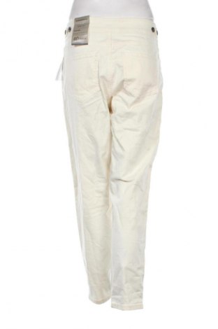 Γυναικείο Τζίν Clockhouse, Μέγεθος M, Χρώμα  Μπέζ, Τιμή 12,99 €