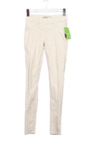 Γυναικείο Τζίν Ever.me by Takko Fashion, Μέγεθος S, Χρώμα Εκρού, Τιμή 16,99 €