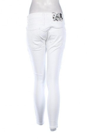 Dámské džíny  GM, Velikost S, Barva Bílá, Cena  389,00 Kč