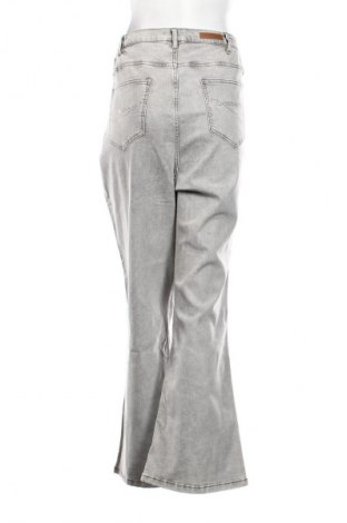 Γυναικείο Τζίν Paola, Μέγεθος 3XL, Χρώμα Μαύρο, Τιμή 15,00 €