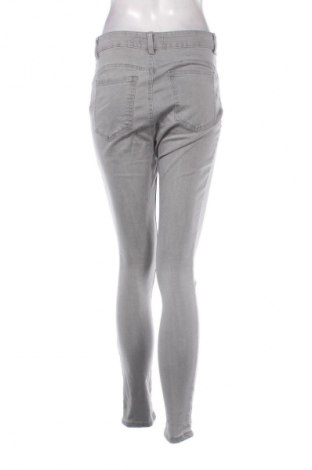 Γυναικείο Τζίν Primark, Μέγεθος M, Χρώμα Γκρί, Τιμή 15,00 €