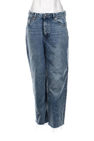 Damskie jeansy Pull&Bear, Rozmiar M, Kolor Niebieski, Cena 78,99 zł