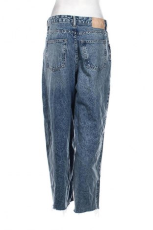 Damskie jeansy Pull&Bear, Rozmiar M, Kolor Niebieski, Cena 78,99 zł