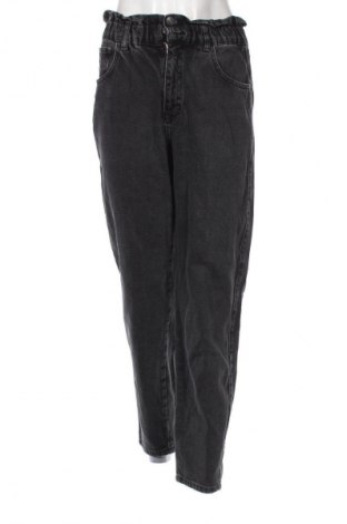 Дамски дънки Pull&Bear, Размер M, Цвят Черен, Цена 9,71 €