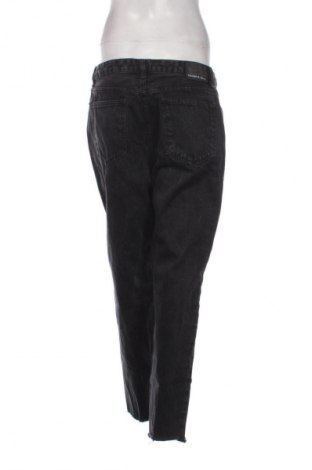 Damskie jeansy Pull&Bear, Rozmiar L, Kolor Czarny, Cena 52,99 zł