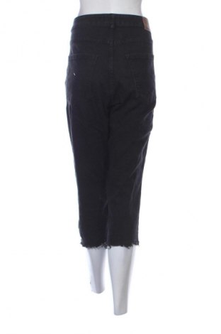 Dámské džíny  Pull&Bear, Velikost XXL, Barva Černá, Cena  425,00 Kč