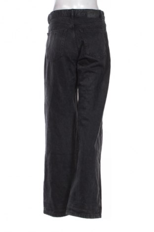 Dámské džíny  Pull&Bear, Velikost S, Barva Šedá, Cena  559,00 Kč