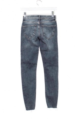 Damskie jeansy River Island, Rozmiar S, Kolor Niebieski, Cena 90,99 zł