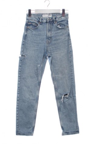 Γυναικείο Τζίν Stradivarius, Μέγεθος S, Χρώμα Μπλέ, Τιμή 12,99 €