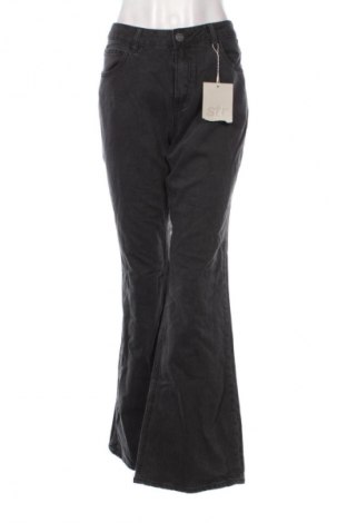 Damen Jeans Stradivarius, Größe L, Farbe Schwarz, Preis € 30,99
