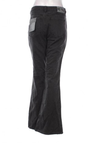 Damen Jeans Stradivarius, Größe L, Farbe Schwarz, Preis € 30,99