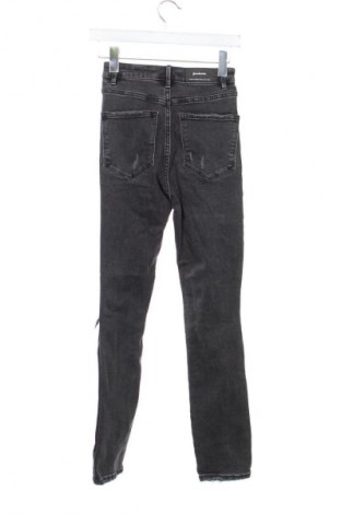 Γυναικείο Τζίν Stradivarius, Μέγεθος XS, Χρώμα Γκρί, Τιμή 15,00 €