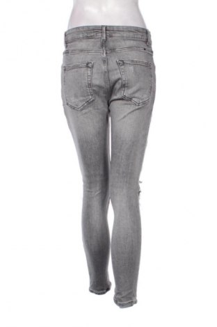 Női farmernadrág Zara, Méret M, Szín Szürke, Ár 5 469 Ft