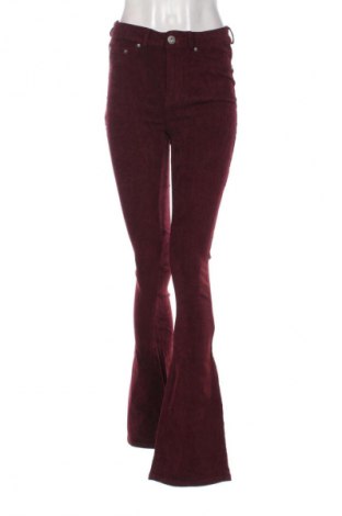 Dámske menčestráky Arizona, Veľkosť M, Farba Červená, Cena  8,95 €