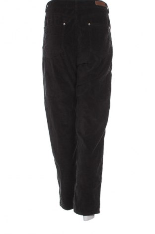 Dámské manšestráky  United Colors Of Benetton, Velikost S, Barva Černá, Cena  709,00 Kč