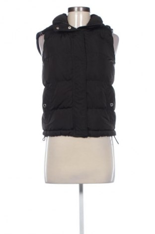 Γυναικείο γιλέκο Bershka, Μέγεθος XS, Χρώμα Μαύρο, Τιμή 30,55 €