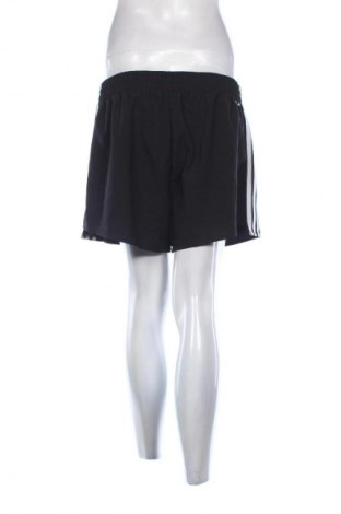 Дамски къс панталон Adidas, Размер XL, Цвят Черен, Цена 15,34 €