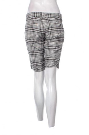 Női rövidnadrág Amisu, Méret L, Szín Sokszínű, Ár 2 739 Ft