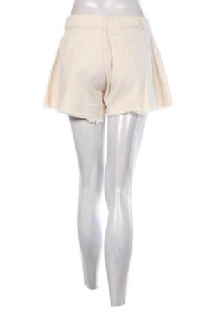 Dámské kraťasy  BSL, Velikost S, Barva Krémová, Cena  766,00 Kč