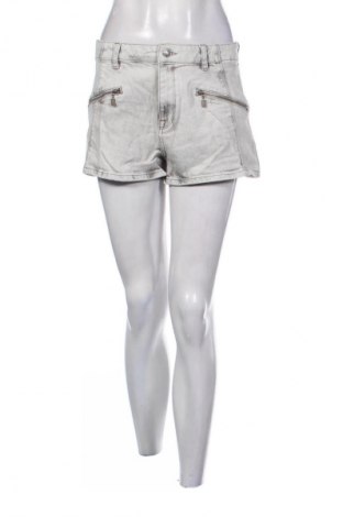 Dámské kraťasy  Bershka, Velikost L, Barva Šedá, Cena  283,00 Kč