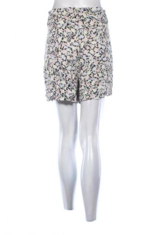 Pantaloni scurți de femei Clockhouse, Mărime XL, Culoare Multicolor, Preț 24,99 Lei