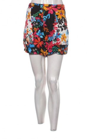 Dámské kraťasy  Desigual, Velikost L, Barva Vícebarevné, Cena  479,00 Kč