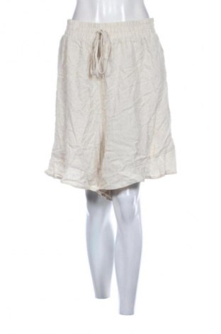 Дамски къс панталон Emery rose, Размер 3XL, Цвят Бежов, Цена 5,11 €