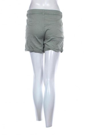 Γυναικείο κοντό παντελόνι Garcia, Μέγεθος L, Χρώμα Πράσινο, Τιμή 8,99 €